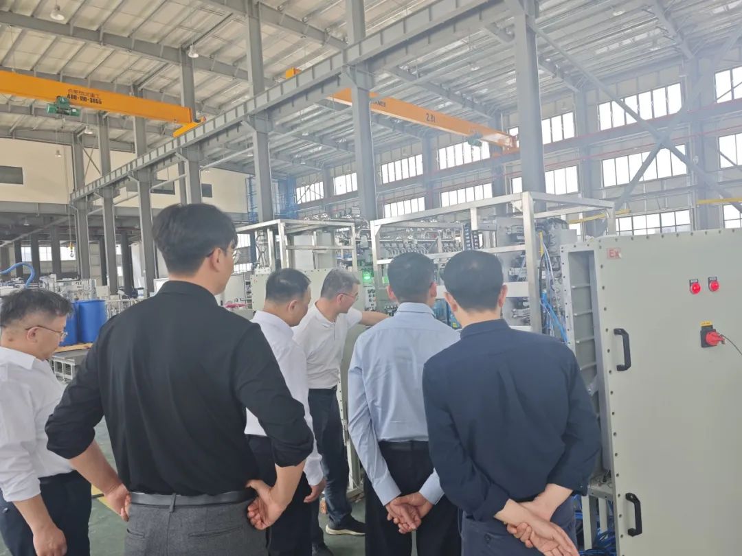 岳阳工业大学堂友总会丁兆罡主任一行莅临岳阳suncitygroup太阳集团参观互换 岳阳工业大学堂友总会丁兆罡主任一行莅临岳阳suncitygroup太阳集团参观互换