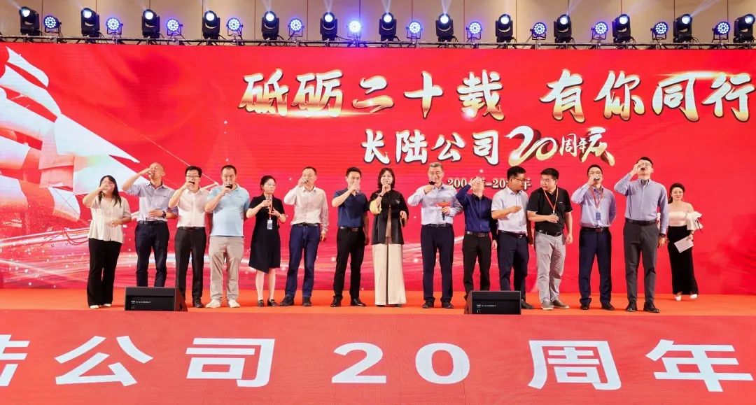 Sand Sea Journey, Heart towards the Future | 2024 Guangdong Coatings and Ink Industry Gobi Hiking Ch Sand Sea Journey, Heart towards the Future | 2024 Guangdong Coatings and Ink Industry Gobi Hiking Ch